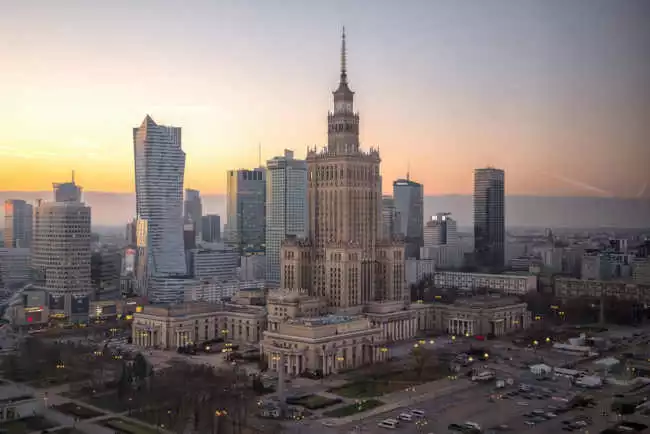 Gdzie wynająć biuro w Warszawie?
