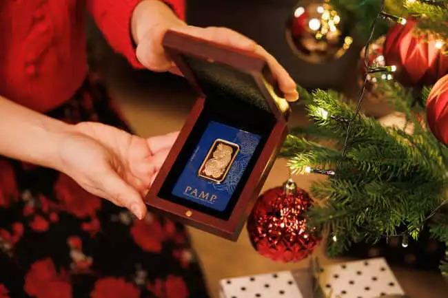 Najdroższe Święta od 25 lat — prezenty pod choinkę, które pozwolą zachować wartość pieniądza