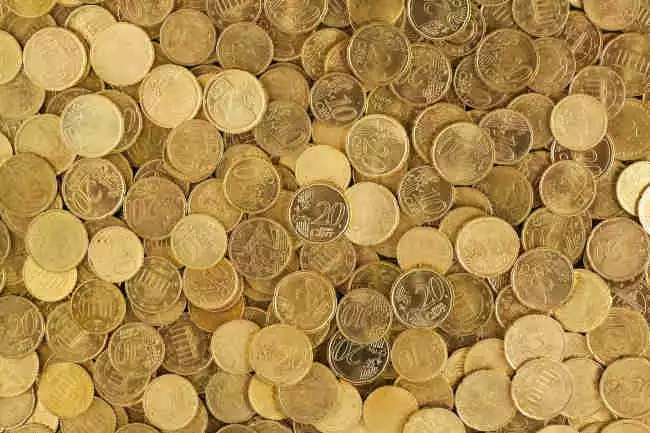Czy warto lokować środki w złotych monetach?