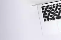  Laptopy nowe z Outletu